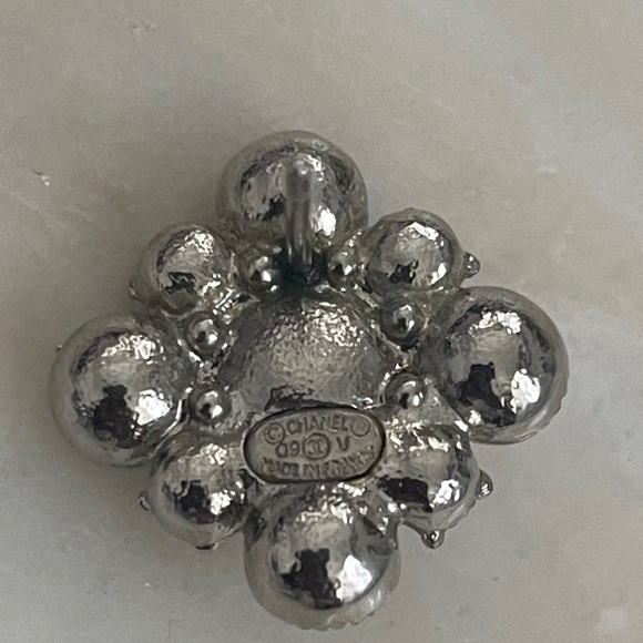 CHANEL Two-Tone Crystal Square Stud Earrings - Picture 2 of 5